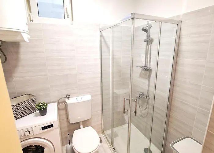 Apartment Chic Frane Pula